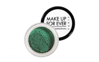 makeup in emerald Pantone's Color of 2013