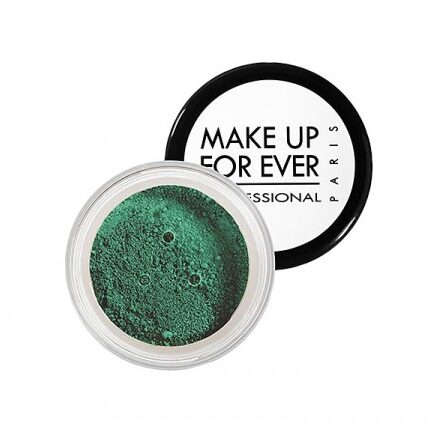 makeup in emerald Pantone's Color of 2013