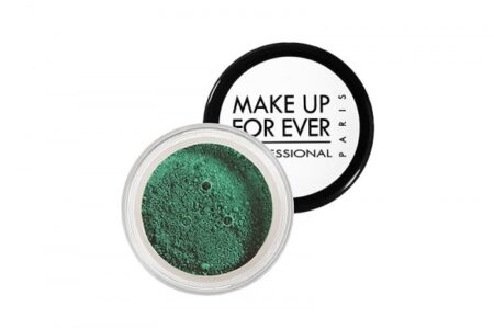 makeup in emerald Pantone's Color of 2013