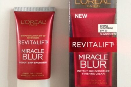 L'Oreal Miracle Blur, a flaw blurring makeup product neversaydiebeauty.com