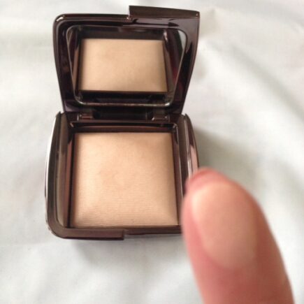 Hourglass Ambient Light Powder, Luminous Light