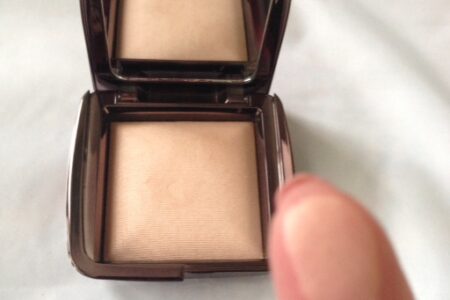 Hourglass Ambient Light Powder, Luminous Light