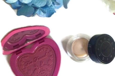 Too Faced Love Flush Blush: Your Love Is King, Becca Ultimate Coverage Concealer in Praline