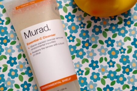 Murad Essential-C Cleanser neversaydiebeauty.com @redAllison