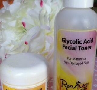 Reviva Labs Glycolic Acid Facial Toner, 5% Cream neversaydiebeauty.com @redAllison