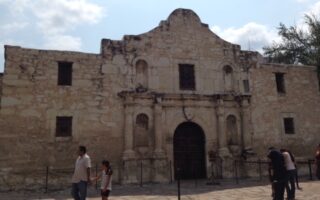 The Alamo San Antonio, neversaydiebeauty.com @redAllison