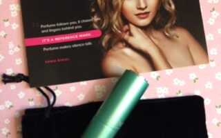 Scentbird perfume subscription service green purse spray neversaydiebeauty.com @redAllison