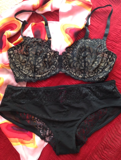 Underneath It All for Valentine's Day: True & Co. Lingerie – Never