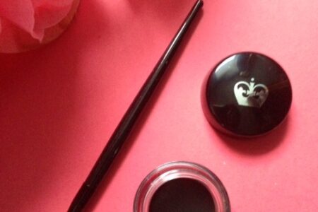 Rimmel Scandaleyes Waterproof Gel Liner neversaydiebeauty.com @redAllison