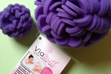 VaiBuff Level 1 Extra Gentle Mini Buff & Body Exfoliator neversaydiebeauty.com @redAllison