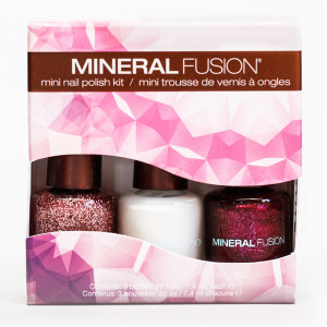 Mineral Fusion Confetti Northern Light Nail Polish Kit, a trio of glittery mini nail polishes in white and shades of red neversaydiebeauty.com @redAllison