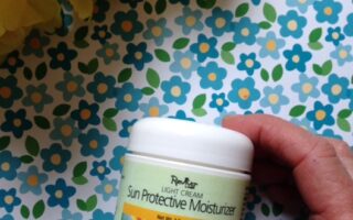 Reviva Labs Sun Protective Moisturizer jar neversaydiebeauty.com @redAllison