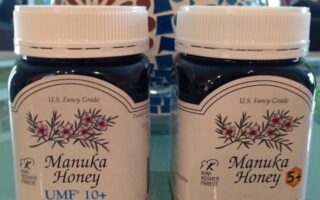 two jars of Manuka Honey from New Zealand, 5+ and UMF10+ neversaydiebeauty.com @redAllison