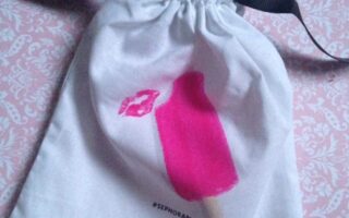 Sephora Play bag for July 2016 with an ice cream pop decorating the bag neversaydiebeauty.com @redAllison