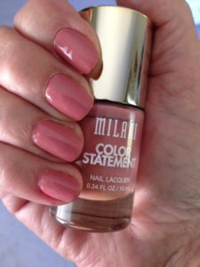 nails wearing Milani Pink Beige Nail Lacquer neversaydiebeauty.com