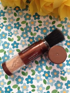 Mineral Fusion Brush-On Block SPF 30 open to show brush neversaydiebeauty.com