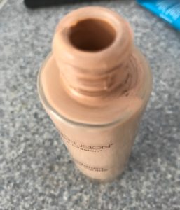 messy opening of the Mineral Fusion Liquid Foundation neversaydiebeauty.com