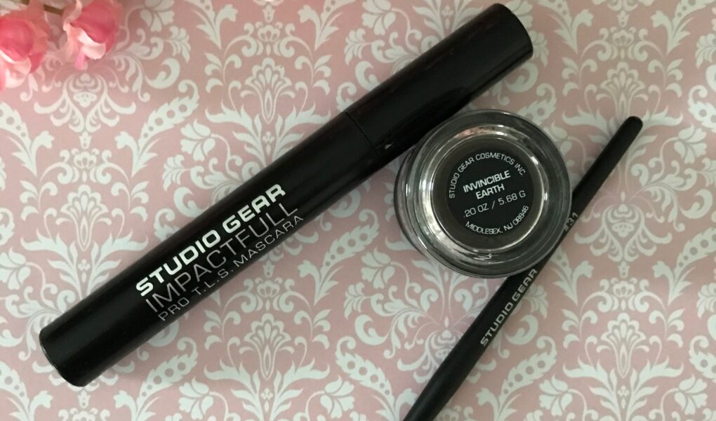 StudioGear eye makeup: Pro T.L.S. Mascara, Invincible Gel Eyeliner, #31 eyeliner brush neversaydiebeauty.com