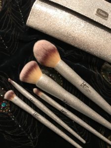 IT Cosmetics for Ulta All That Glitters makeup brush set with silver storage clutch, neversaydiebeauty.com