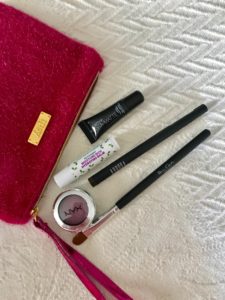 Carpe P.M. Dec. 2017 ipsy bag cosmetics, neversaydiebeauty.com