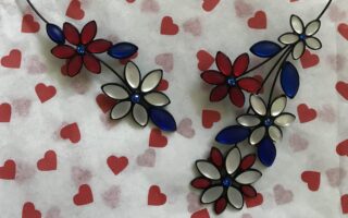 Hanna's Patriotic Glass Flower Necklace from Uno Alla Volta, neversaydiebeauty.com