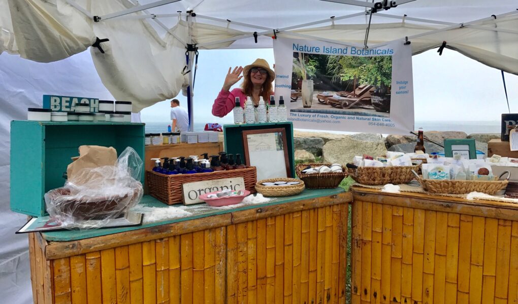 Daphne from Nature Island Botanicals at her booth, neversaydiebeauty.com