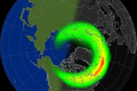 map showing where the aurora might be seen at a given time