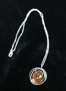 amber pendant sterling silver necklace from Uno Alla Volta, neversaydiebeauty.com