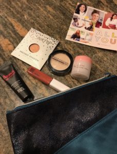 contents and makeup bag Ipsy November 2017, neversaydiebeauty.com