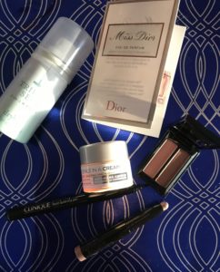 contents of the Sephora Play Glam Straight December 2017 bag, neversaydiebeauty.com