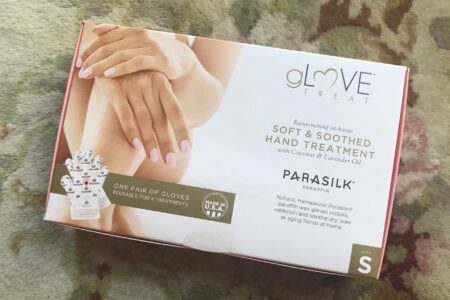 Parasilk gLOVE Treat box, neversaydiebeauty.com