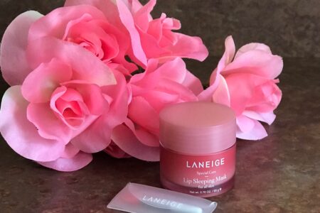 full size jar of Laneige Lip Sleeping Mask, neversaydiebeauty.com and applicator