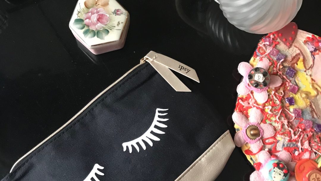 Ipsy glam bag, September 2018, black and gold, neversaydiebeauty.com