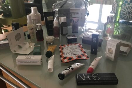 beauty samples from the Barneys fall beauty bag 2018, neversaydiebeauty.com