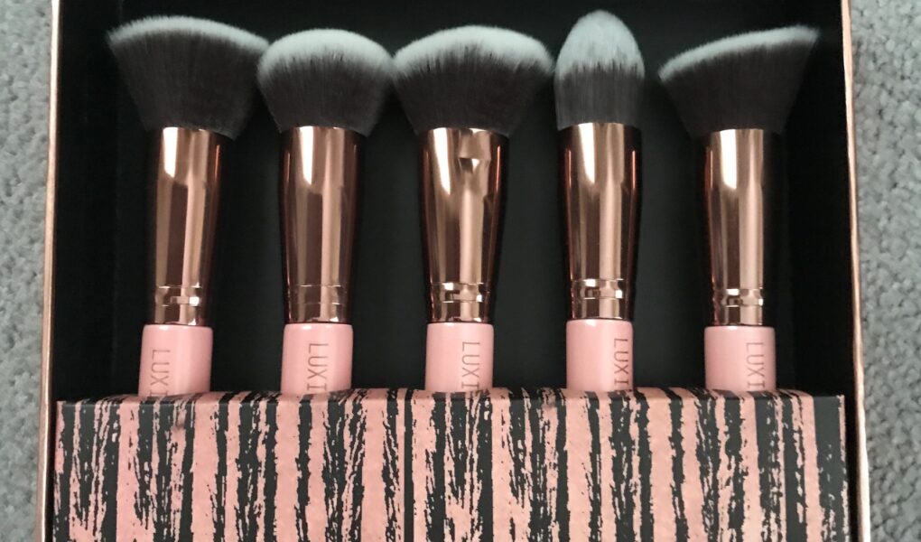 Luxie Rose Gold Kabuki Brush Set, neversaydiebeauty.com