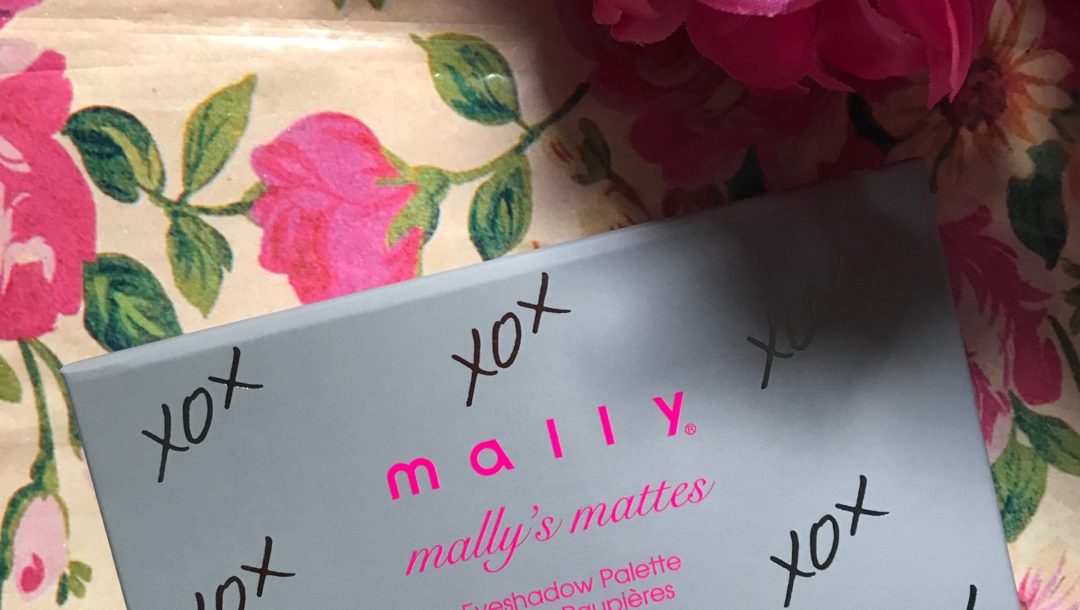 Mally's Mattes Eyeshadow Palette, sturdy grey cardboard with the name in pink, neversaydiebeauty.com