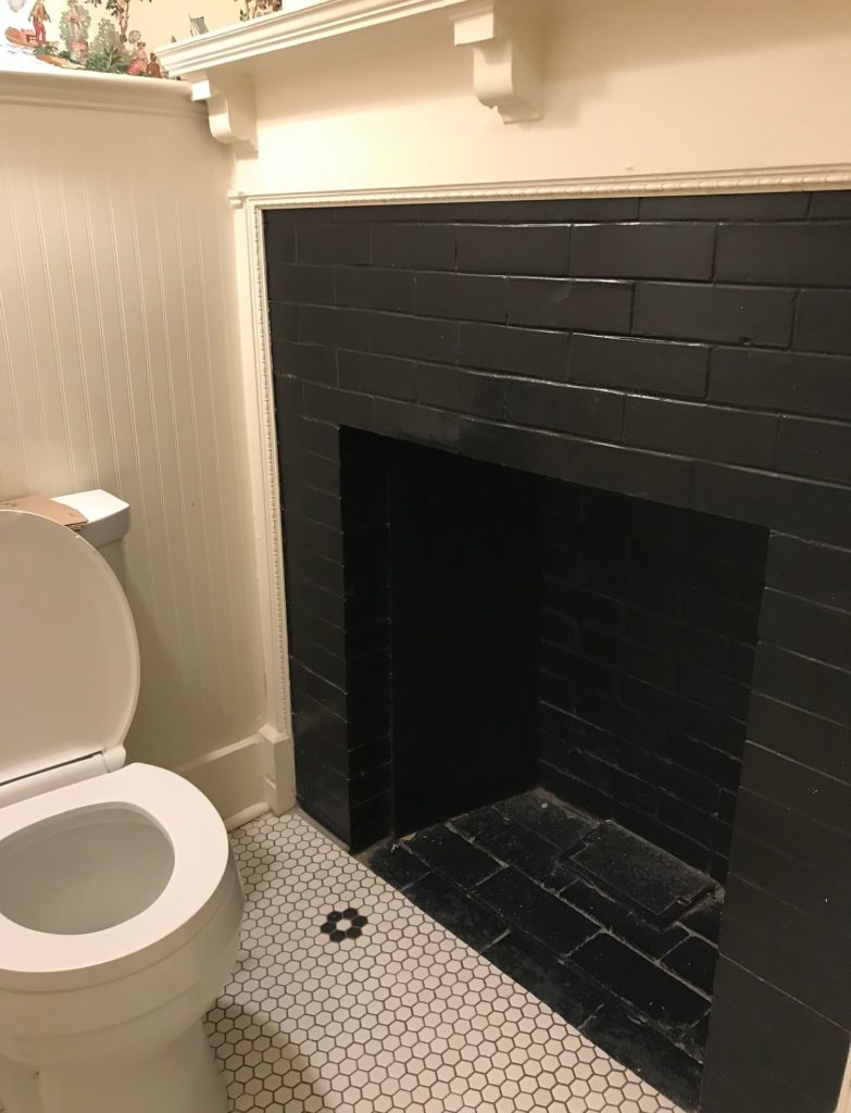 a fireplace in the toilet stall in the ladies' room at The Red Lion Inn, Stockbridge MA, neversaydiebeauty.com