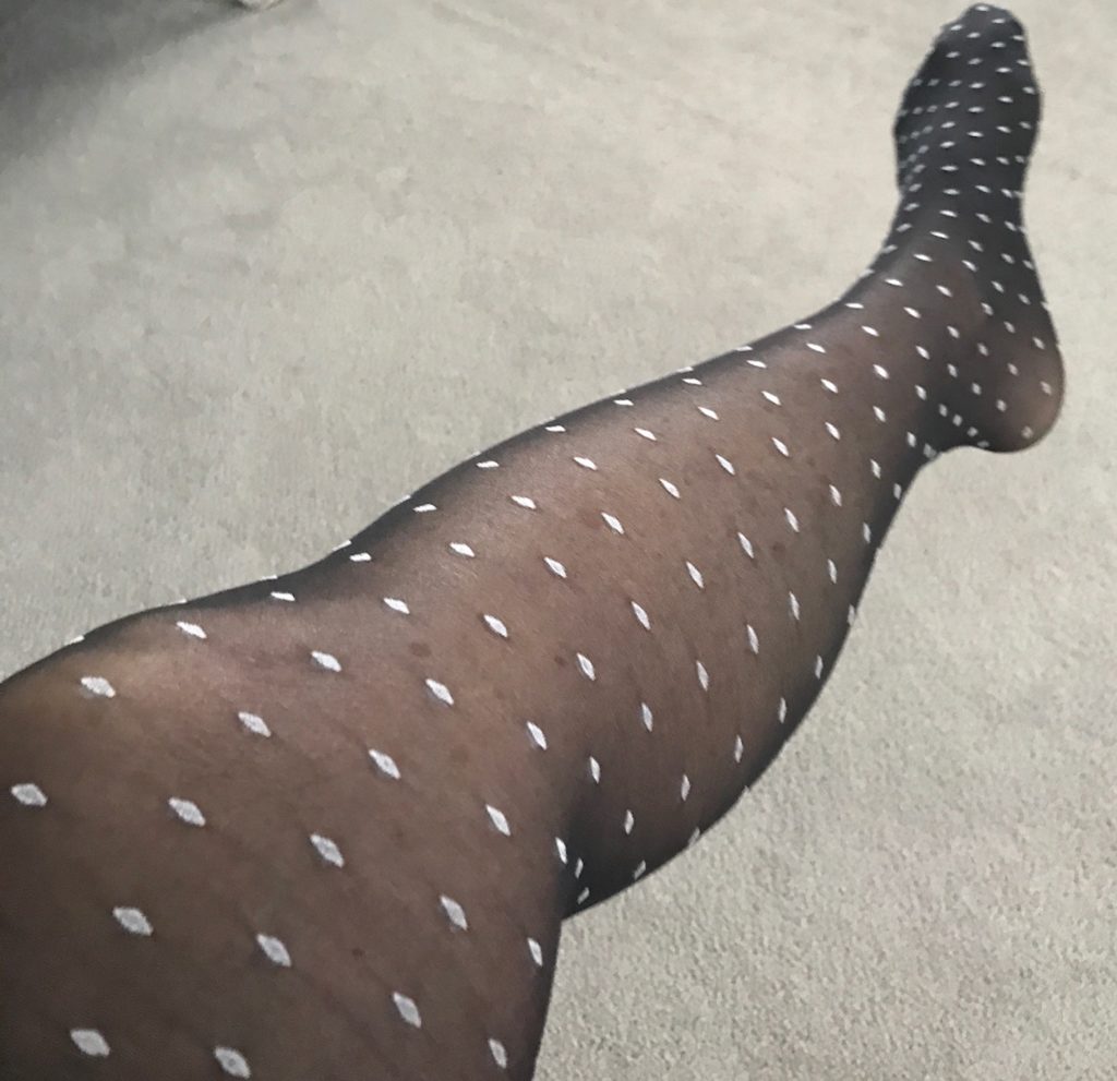 me wearing Berkshire Sheer Dots Control Top Sandalfoot tights, neversaydiebeauty.com