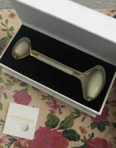 presentation box with facial roller Skin And Senses, neversaydiebeauty.com