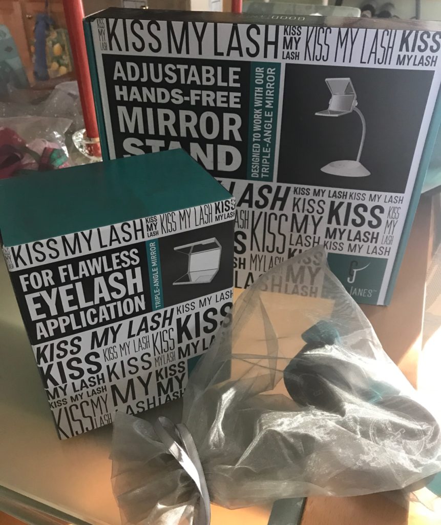 boxes from Good Janes Kiss My Lash, neversaydiebeauty.com