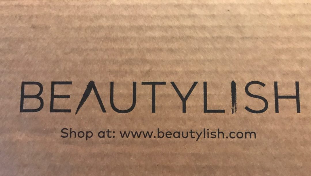 Beautylish logo on shipping box, neversaydiebeauty.com