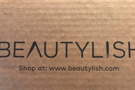 Beautylish logo on shipping box, neversaydiebeauty.com