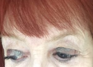 my eyes wearing brow/teal duochrome eyeshadow, Orion, from Natasha Denona Mini Star Palette, neversaydiebeauty.com