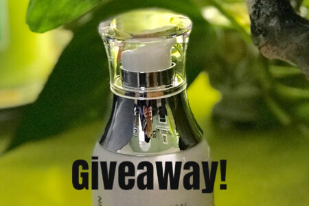 giveaway Bratoxin anti-aging face serum bottle, neversaydiebeauty.com