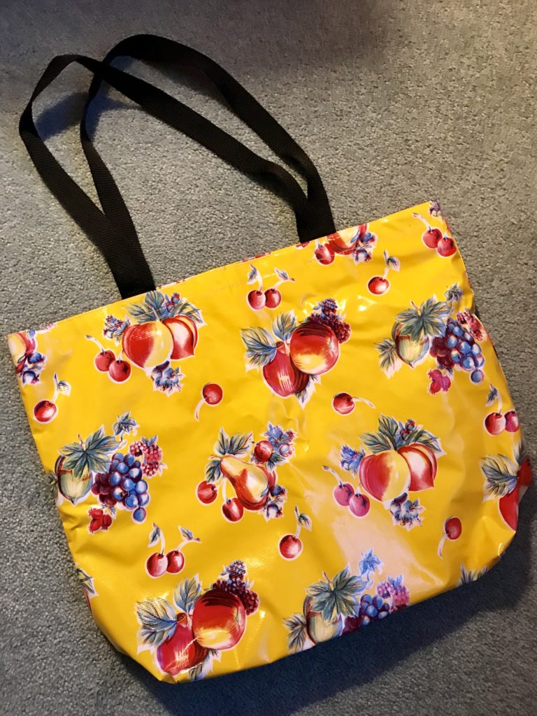 yellow print oilcloth tote bag, neversaydiebeauty.com
