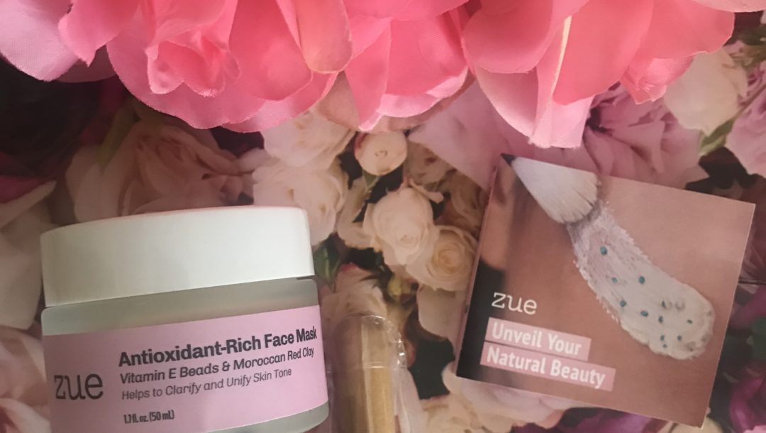 jar of Zue Antioxidant-Rich Face Mask with applicator brush