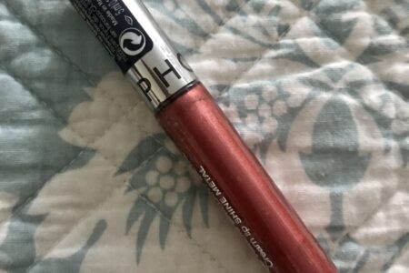 tube of Sephora Cream Lip Shine in shade #30 Frosted Peach