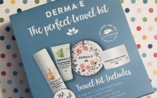 the information sleeve that describes the Derma E Perfect Travel Kit