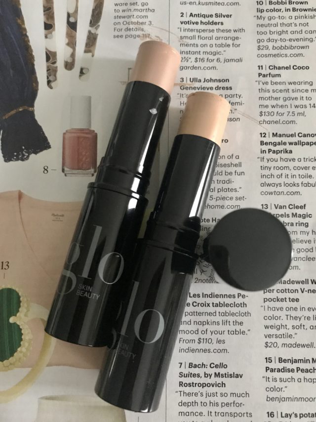 Glo HD Mineral Foundation Sticks open to show shades: Fresco 3N and Fawn 5C