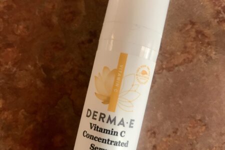 bottle Derma E Vitamin C Concentrated Serum